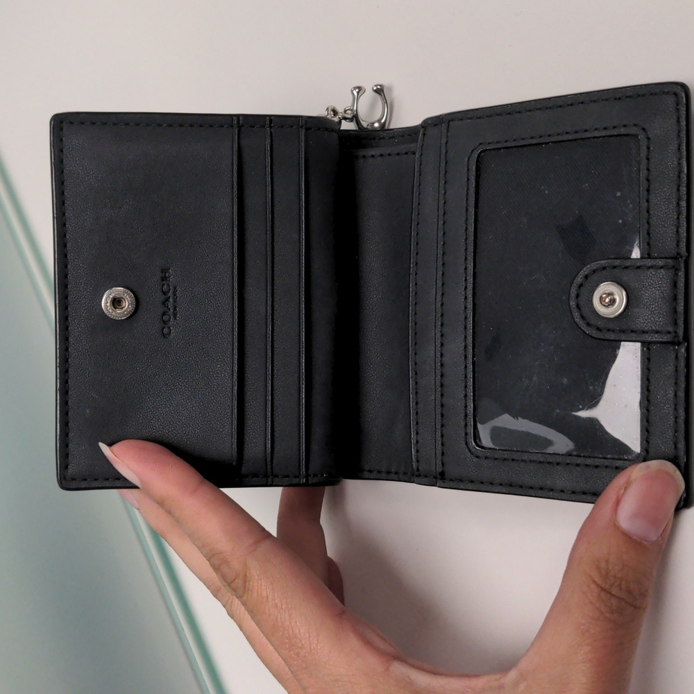 SOLD - COACH Teal Snap Wallet With C Charm And Zip Pocket In Pebbled Leather - Picture 5 of 5